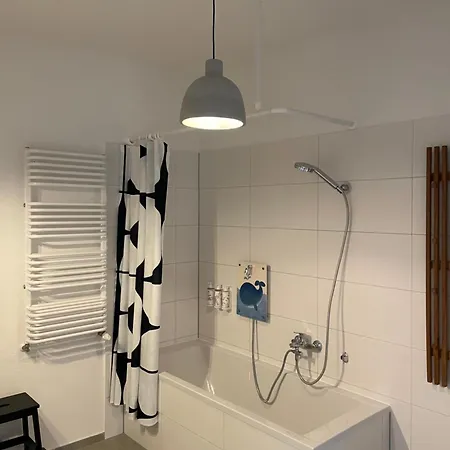 Apartnaest - Vollausgestattete 1 - Bis 4-zimmer L 24h Zugang Per Code L Check-in Anleitung Ueber Posteingang L Parkplatz Auf Anfrage L Fruehstueck Optional Appartement