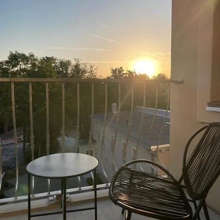 Apartnaest - Vollausgestattete 1 - Bis 4-zimmer L 24h Zugang Per Code L Check-in Anleitung Ueber Posteingang L Parkplatz Auf Anfrage L Fruehstueck Optional *