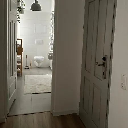 Apartnaest - Vollausgestattete 1 - Bis 4-zimmer L 24h Zugang Per Code L Check-in Anleitung Ueber Posteingang L Parkplatz Auf Anfrage L Fruehstueck Optional Apartamento *