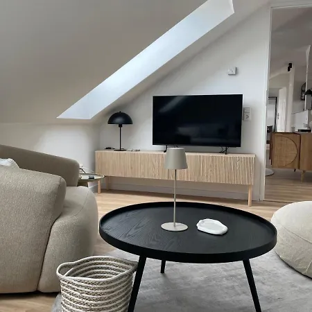 Apartnaest - Vollausgestattete 1 - Bis 4-zimmer L 24h Zugang Per Code L Check-in Anleitung Ueber Posteingang L Parkplatz Auf Anfrage L Fruehstueck Optional *