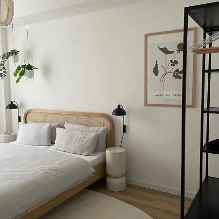 Apartnaest - Vollausgestattete 1 - Bis 4-zimmer L 24h Zugang Per Code L Check-in Anleitung Ueber Posteingang L Parkplatz Auf Anfrage L Fruehstueck Optional Appartement