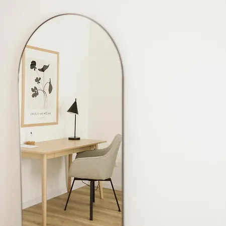 Apartment ApartNaest Radeberg - vollausgestattete 1 - 4 Zimmer Apartments I 24h flexibler mobiler Check-in via Link I Parkplatz auf Anfrage I Platz für bis zu 60 Personen *