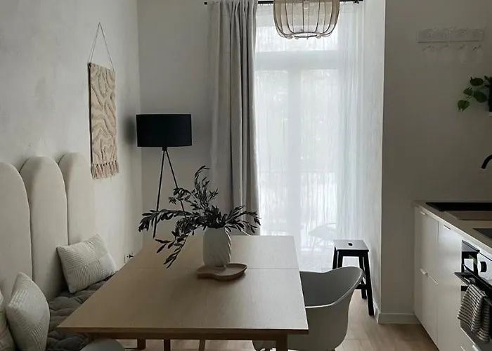 Apartnaest - Vollausgestattete 1 - 4 I 24h Flexibler Mobiler Check-in Via Link I Parkplatz Auf Anfrage I Platz Für Bis Zu 60 Personen Apartamento